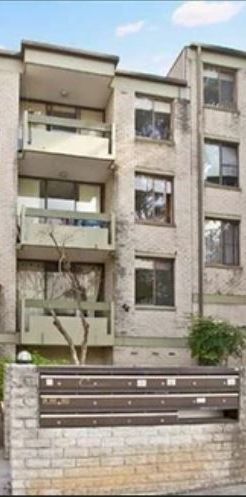 CONVENIENTLY LOCATED TWO BEDROOM UNIT - Photo 1