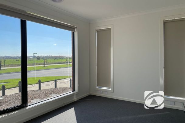 EVERGREEN ESTATE CLYDE - Photo 1