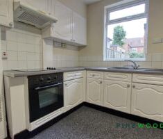 3 BEDROOM House - End Terrace - Photo 4