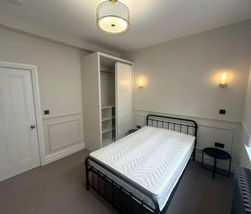 5 bedroom flat to rent - Photo 3