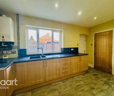 3 bedroom semi-detached house to rent - Photo 4