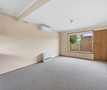 TIDY 1 BEDROOM UNIT IN QUIET COMPLEX - Photo 6