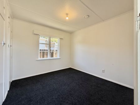 3-Bedroom Home in Wainuiomata - Photo 2