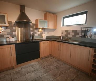 2 bedroom apartment to rent - Photo 6