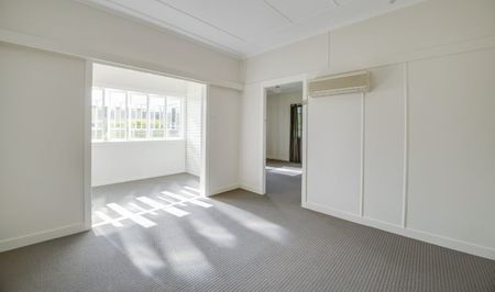 25 Pemberton Street - Photo 2