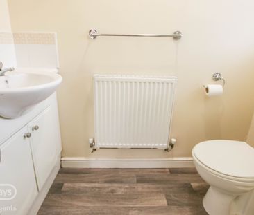 2 bedroom End Terrace for rent - Photo 6