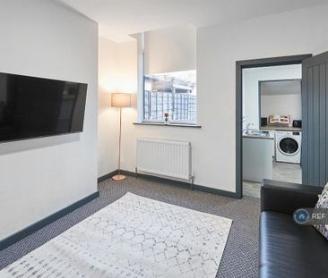 1 bedroom in a house share to rent - Photo 5