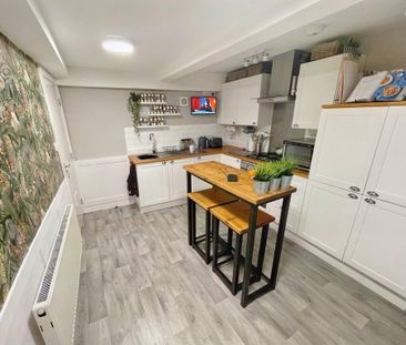 2 bedroom terraced house to rent - Photo 3