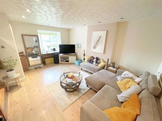 3 bedroom house to rent Beckinsale Grove, Crownhill, Milton Keynes, Buckinghamshire, MK8 - Photo 1