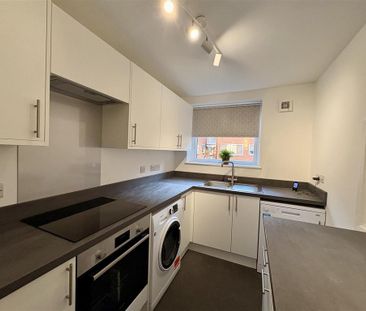 2 bedroom apartment to rent - Photo 4