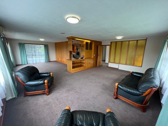 3 Bedroom Family Home in Inglewood - Photo 1