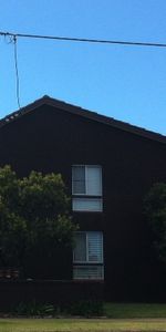 SPACIOUS 2 BEDROOM UNIT A BLOCK FROM THE CBD! - Photo 4