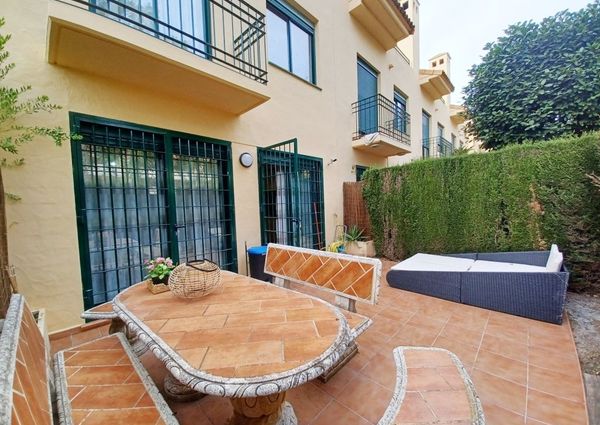 FOR RENT: SPACIOUS AND ELEGANT 4-BEDROOM BUNGALOW FOR LONG TERM