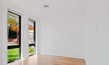 3 Bed, 2 Bath - Photo 5