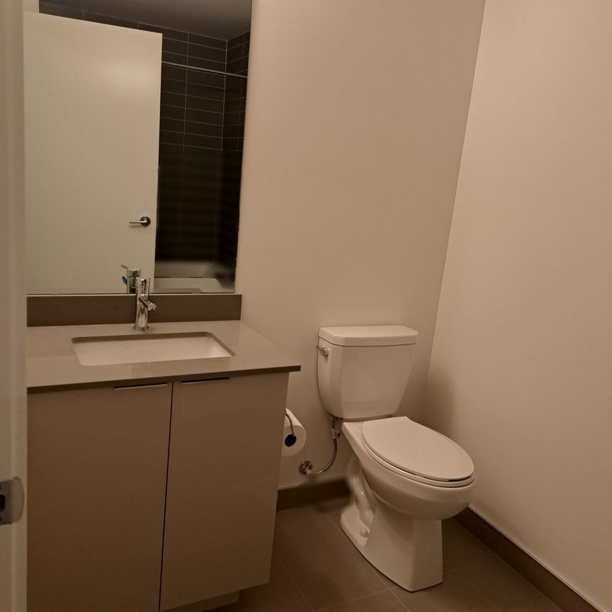 For Lease - 3079 Trafalgar Road Unit# 1010, Oakville, Ontario - Photo 1