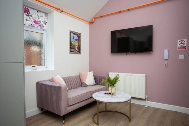 North Parade - Photo 1