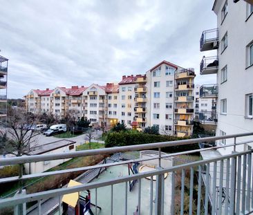 Metro Kabaty | Balkon | Osobna kuchnia - Photo 1