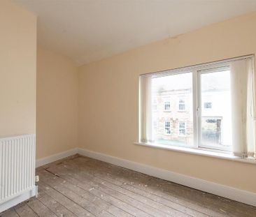 63 Scotch Street, Downpatrick, BT30 6AN - Photo 3