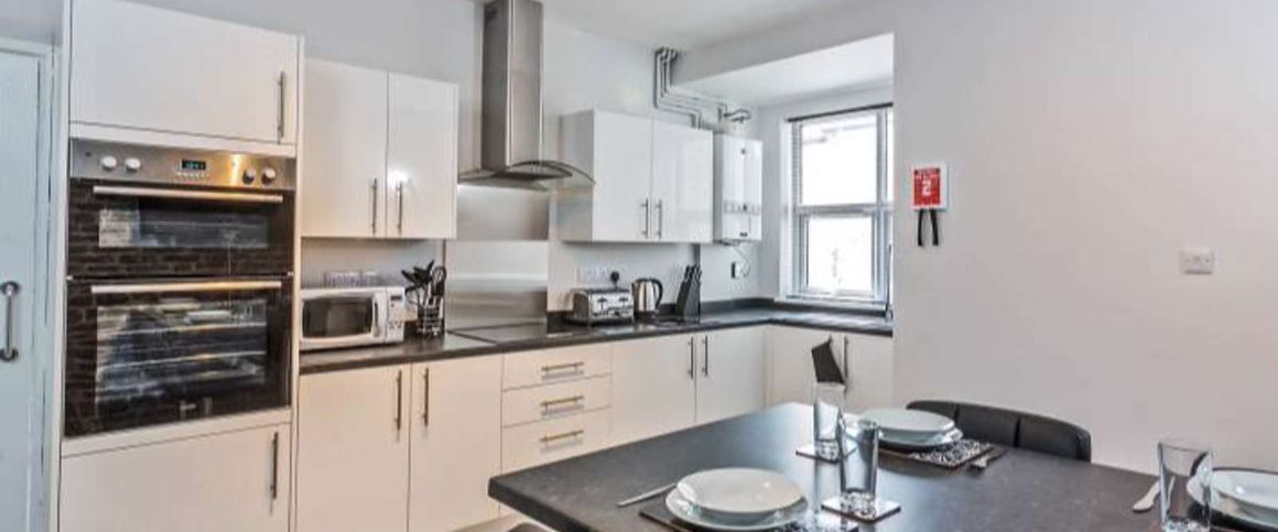 Melville Street Room 4 - Photo 1