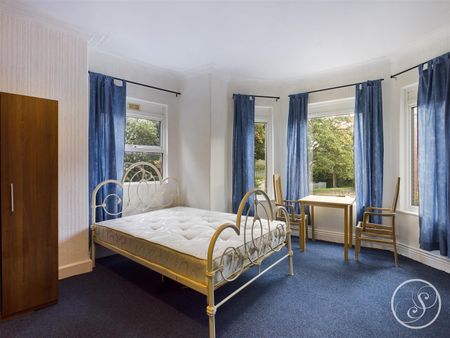 Methley View, Leeds - Photo 2