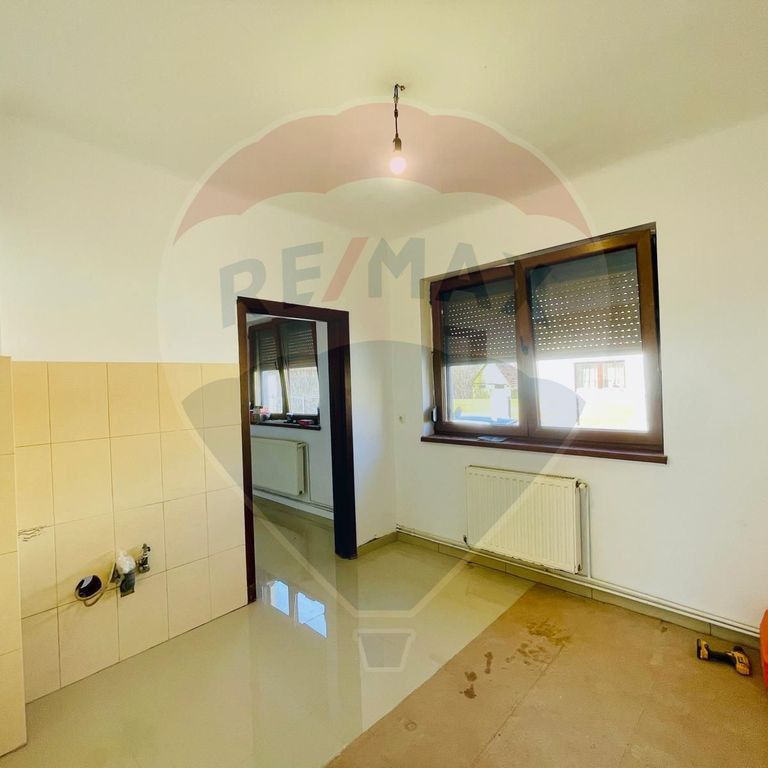 Casă / Vilă cu 6 camere de închiriat în zona Calea Du... - Fotografie 1