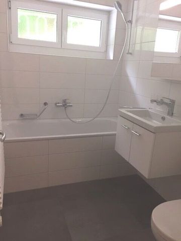 4.5-room apartment on the ground floor - Photo 2