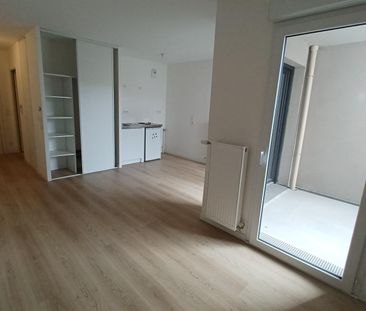 location Appartement T1 DE 27.6m² À CERGY - Photo 3