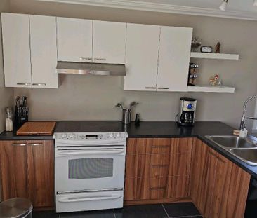 Haut de maison à louer (5 1/2) - Photo 2