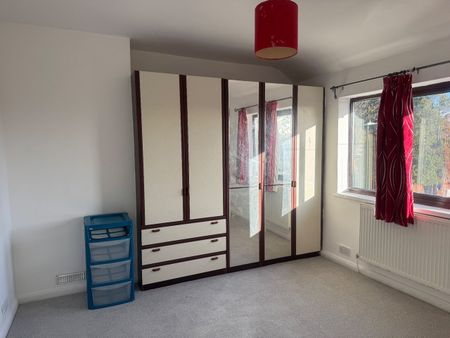 3 Bed Semi-Detached House, Rodbourne Road, B17 - Photo 3