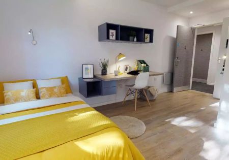 Silver En Suite - Photo 2