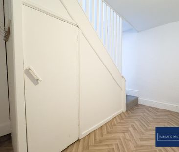 3 bedroom flat to rent - Photo 3