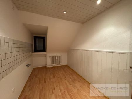 Gemütliche 3-Raum Dachgeschosswohnung in Essen - Photo 3