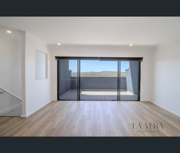 33 Bovine Crescent, Donnybrook, Vic 3064 - Photo 1