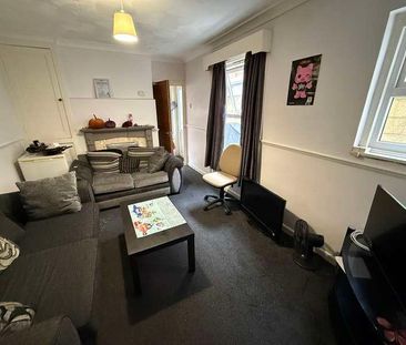 Tennyson Road, SO17 - Photo 1