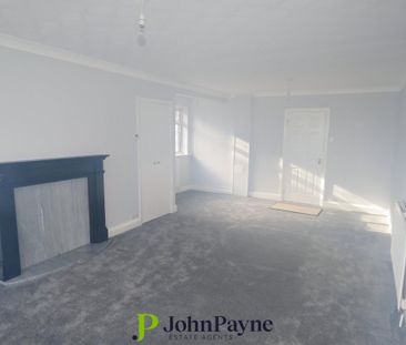 2 bedroom semi-detached house to rent - Photo 2