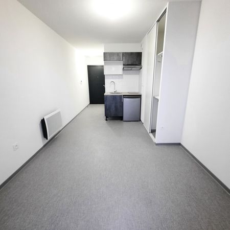 Location Appartement 1 pièce 18m² NIMES 30000 - Photo 3