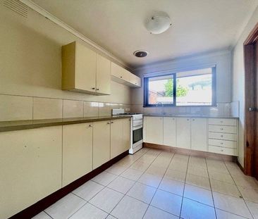 2/11 Freeman Street, Ringwood East - Photo 3