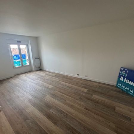 Location Appartement 1 pièce 28m² - Photo 4