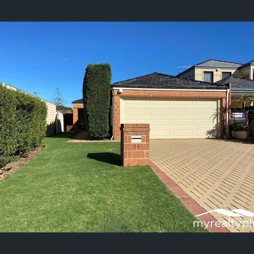 31 Rapallo Grove, Madora Bay, WA 6210 - Photo 1