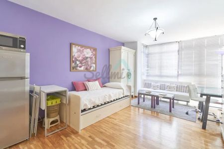 Alquiler de estudio en Calle González Besada - Photo 5