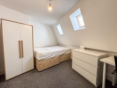 4 bedroom maisonette to rent - Photo 5