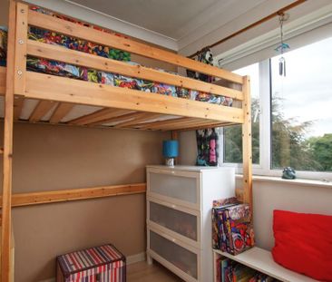 3 bedroom semi-detached house to rent - Photo 6