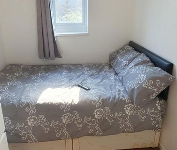 4 bedroom house share to rent - Photo 3