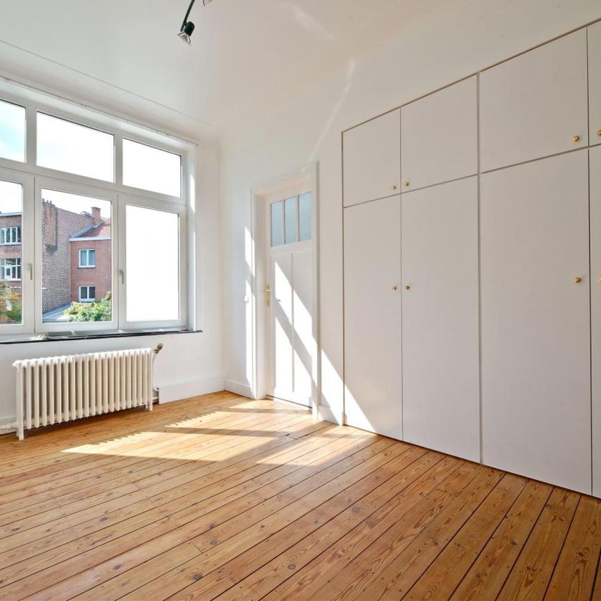 Idéalement Située, Superbe Maison avec Jardin, 5CH, 3SDB - Photo 1