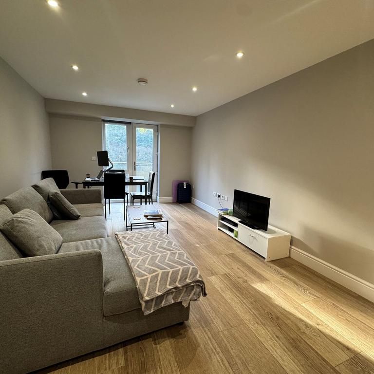 1 bedroom flat to rent - Photo 1