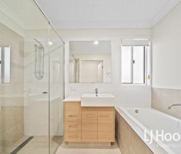 Brand New in Birnam Views - Low Maintenance - Close to Parks and Sc... - Photo 6