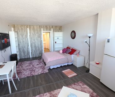 Master Room & Semi Ensuite Bath - Guy & Concordia - Photo 2