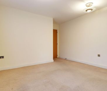 2 Bedroom - Photo 5