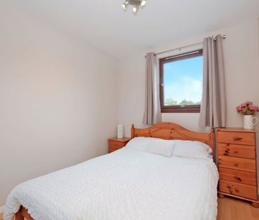 2 Bed Flat, Headland Court, AB10 - Photo 3