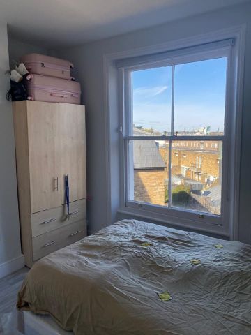 Room in a Shared Flat, Angel Gate, EC1V - Photo 3